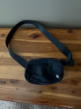 lululemon athletica Black Belt Bag - Minimal Everyday Waist Pack